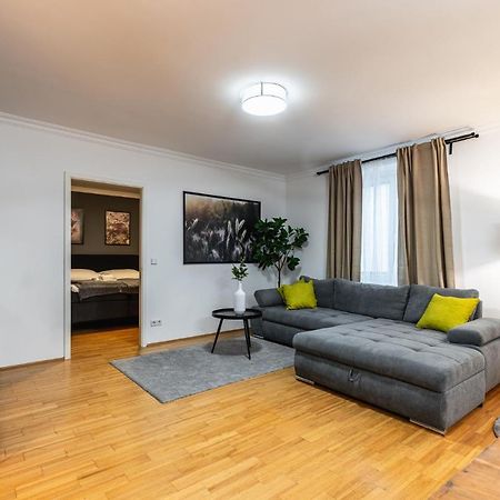 Live Centrally In A Spacious And Modern Apartment In Bécs Kültér fotó