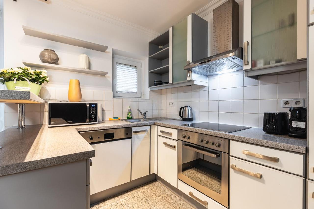 Live Centrally In A Spacious And Modern Apartment In Bécs Kültér fotó
