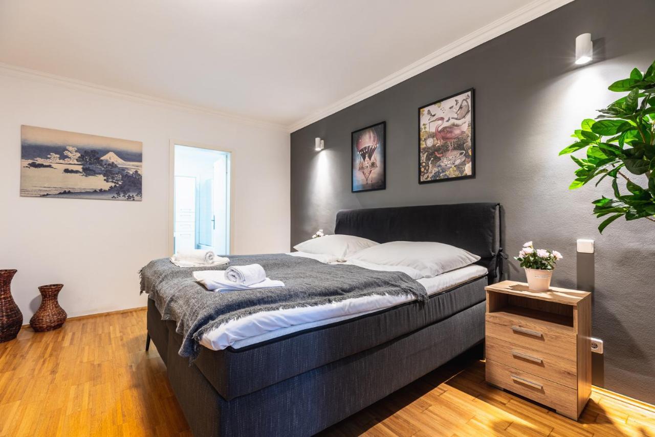 Live Centrally In A Spacious And Modern Apartment In Bécs Kültér fotó