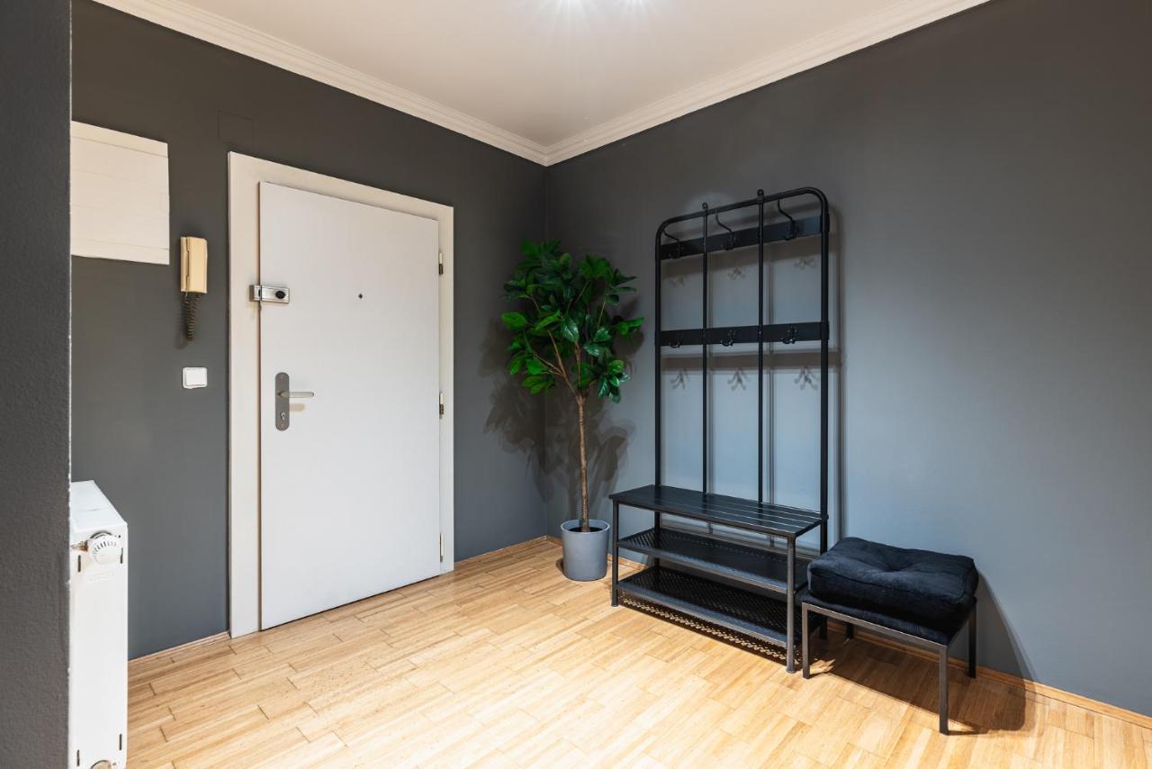Live Centrally In A Spacious And Modern Apartment In Bécs Kültér fotó